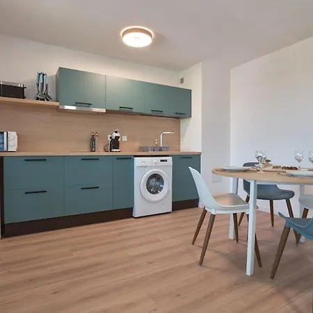 Apartment Appartement, Terrasse, Piscine, Netflix Et Wi-fi *